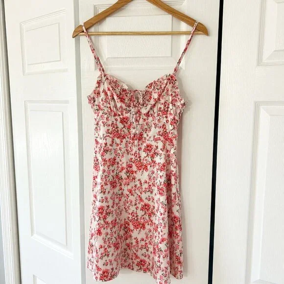 NWOT Hello Molly Get Right To It Dress Coral Floral Dainty Mini Size Medium - Picture 2 of 10